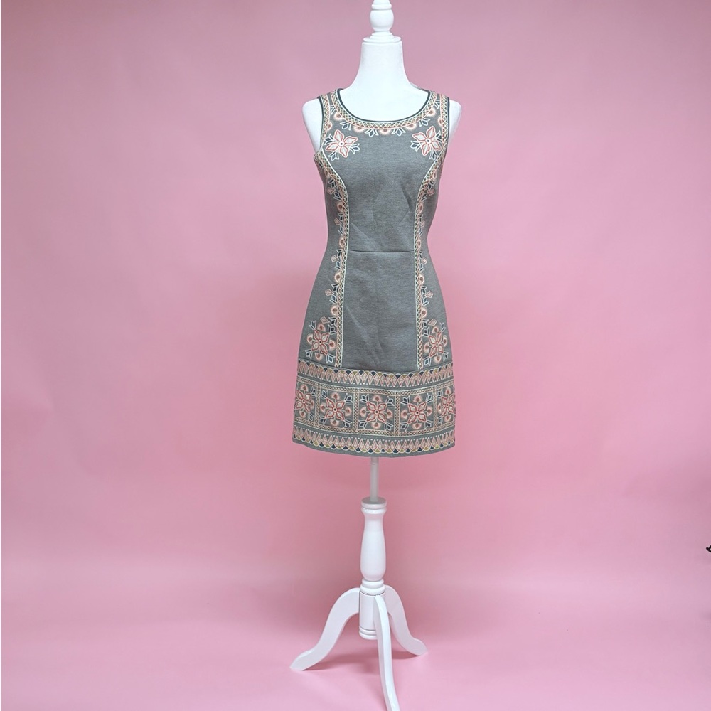 Anthropologie Maeve Sleeveless Gray Embroidered Shift Dress